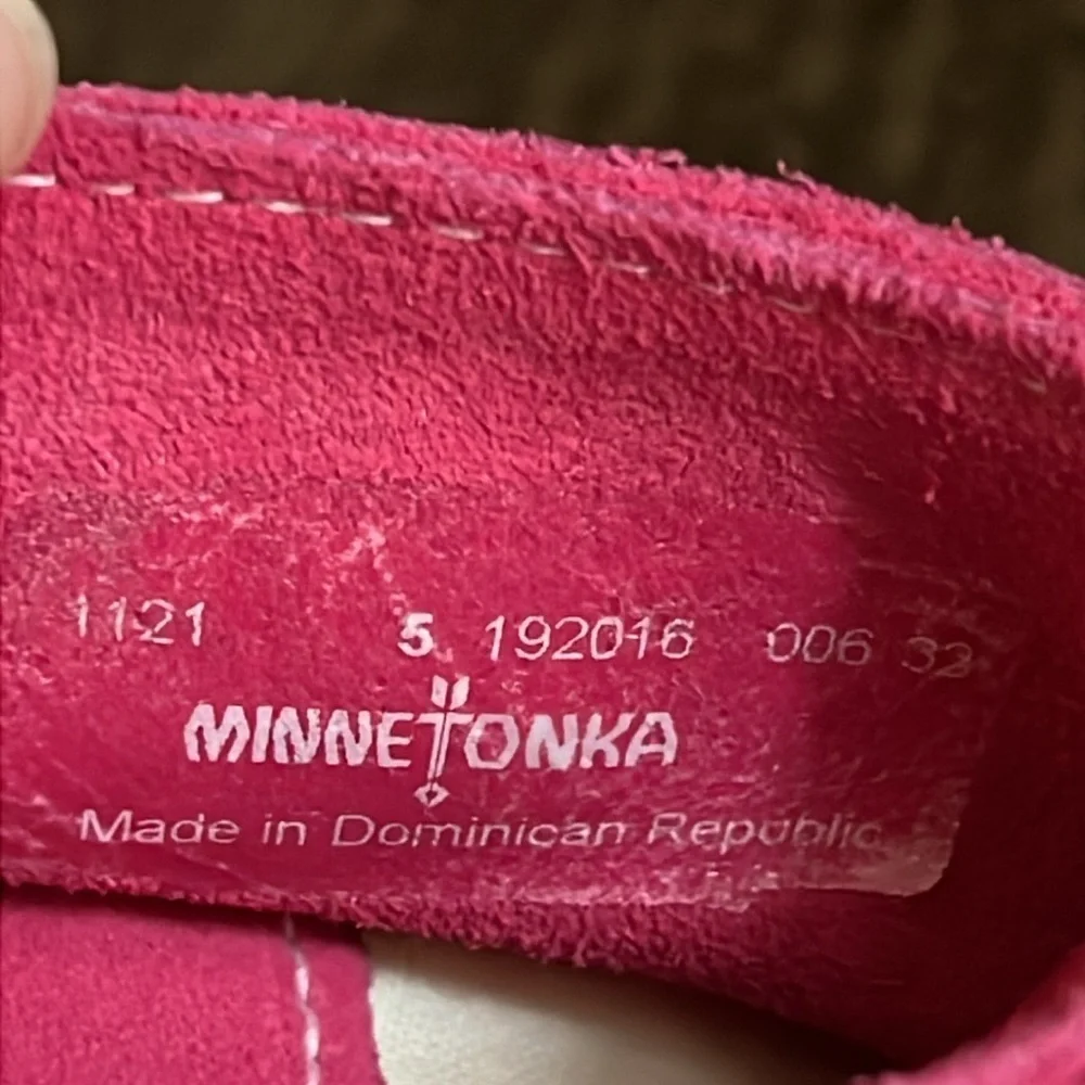 Minnetonka Moccasins Leather